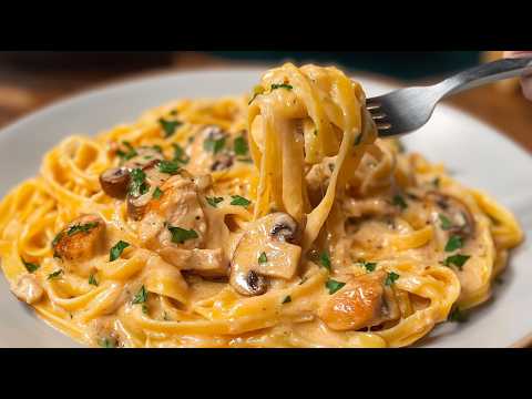 So tasty, you can't stop eating it! Pasta with chicken and cream!
