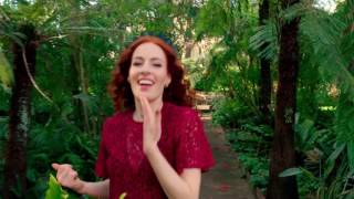 Justin Timberlake's "Can't Stop The Feeling" danced by Emma Watkins, Yellow Wiggle