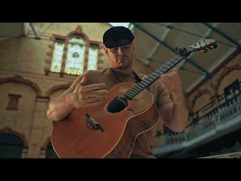 Thunderstruck / Jamie Ferguson (Luca Stricagnoli)