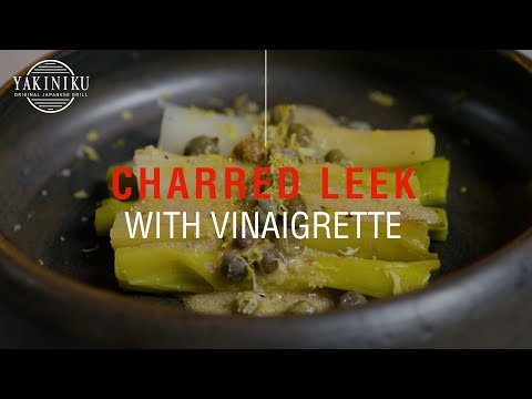 YAKINIKU® | Kamado BBQ grill recept | Charred leeks with French vinaigrette