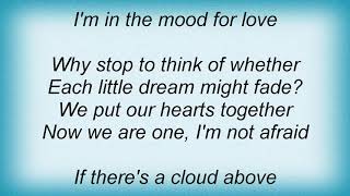 Shirley Bassey - I'm In The Mood For Love Lyrics