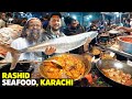 Grilled Fish Prawn Karahi Karachi S Biggest Seafood Street Rashid Bengali Kemari Street Food