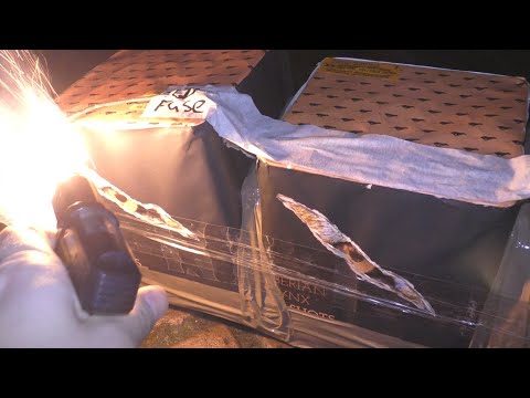 3x Iberian Lynx 25sh Cake W-Shape Vuurwerk Oud en Nieuw 2021 - 2022