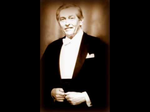 ANDRZEJ HIOLSKI - baritone "MIZERNA CICHA"   Polish Christmas Carol