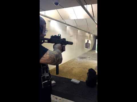 Freaking awesome silenced uzi - Top Gun Range