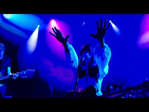 Anna Kaneelina   "The Moment"