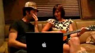 Tristan Prettyman and G. Love on the bus. By Scott Melker