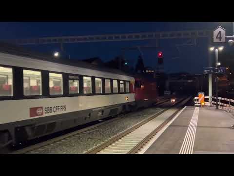 IC 61 Basel und Interlaken Ost Re 460 und EuroCity Bpm 61 Wagen, mit dem Apm 61 Bt Steuerwagen