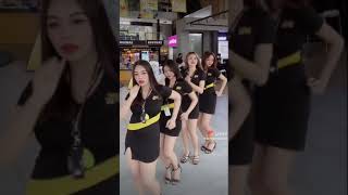 Download lagu Cewek cantik SPG joged goyang Tiktok dan Like,Lagi Viral,status wa paling galaustory wa, story wa mp3