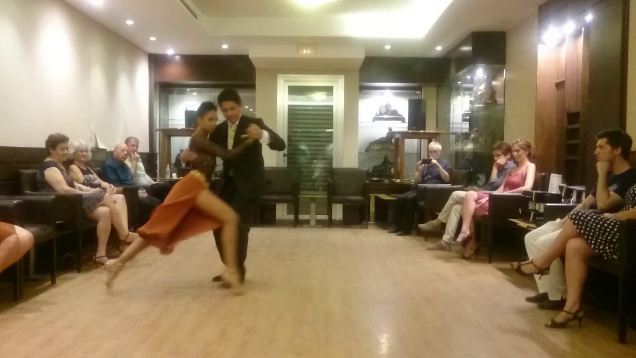 Veronica Rue y Pablo Daniel Martinez. Exhibición Tango Argentino