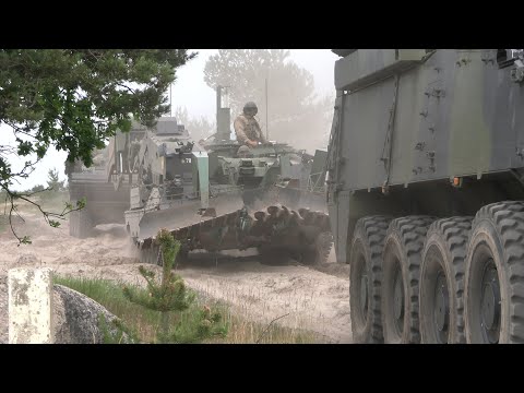Leopard Wisent 1 AEV action - Clearing obstacle - Leopard 1 Wisent
