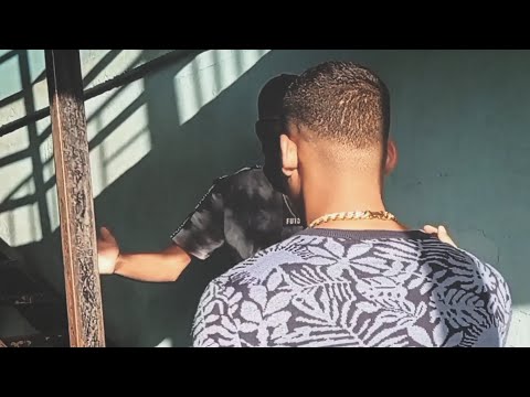 Looney G - PRENDO UN BLUNT ( Vídeo Oficial )