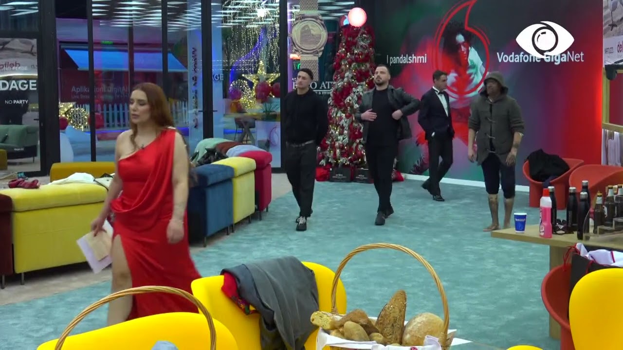 Kartolina e fundvitit/ Dea Michel mungon në foto, banorët shqetësohen