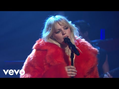 Reneé Rapp - Tummy Hurts (with Towa Bird) [Live From Late Night Show with Seth Meyers]
