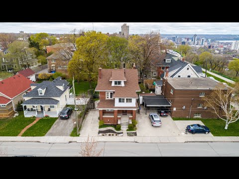 12 Poplar Avenue, Hamilton Home for Sale  by Mark Douglas - Real Estate Properties for Sale