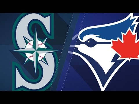 5/11/17: Smoak drives in four runs in Blue Jays' win