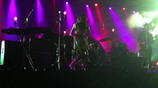 Blonde Redhead - Not Getting There [Live at Tel-Aviv, 1.9.2011]