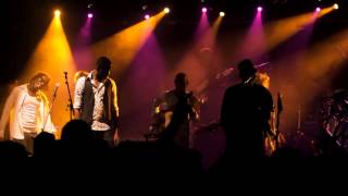 SAMBA des Amazones de Guinée par LES MERCENAIRES DE L'AMBIANCE