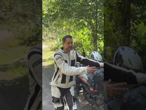 Una de esas rutas que todavía nos recuerdan por qué nos gusta tanto viajar por Colombia en moto.