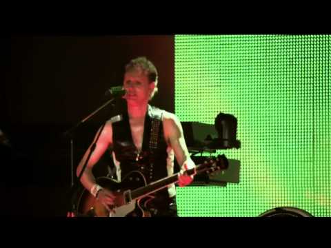 Depeche Mode - personal jesus (Barcelona 2010)