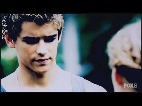 multicouples: this hint of love.