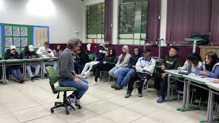 Programa Roda Viva com adolescentes na pergunta sobre neurociência e comunicação