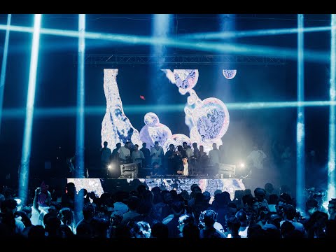 Warm up Øostil at Unreal / Hangar 33