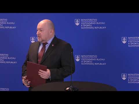 Futbal: MCRŠ pozastavilo financie pre SFZ, Huliak: „Dočasne“