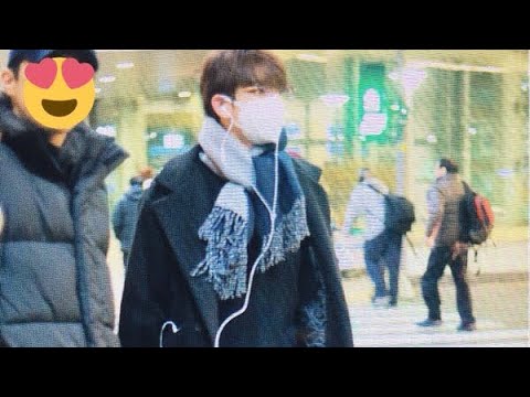 GOT7 jinyoung at Gimpo Airport 171214