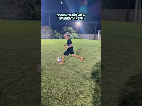 Marca seu amigo que não sabe o q fazer com a Bola. 🤭 e já aproveita e se inscreve no canal👊🏻⚡️