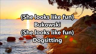 Arctic Monkeys - She Looks Like Fun (Lyrics)