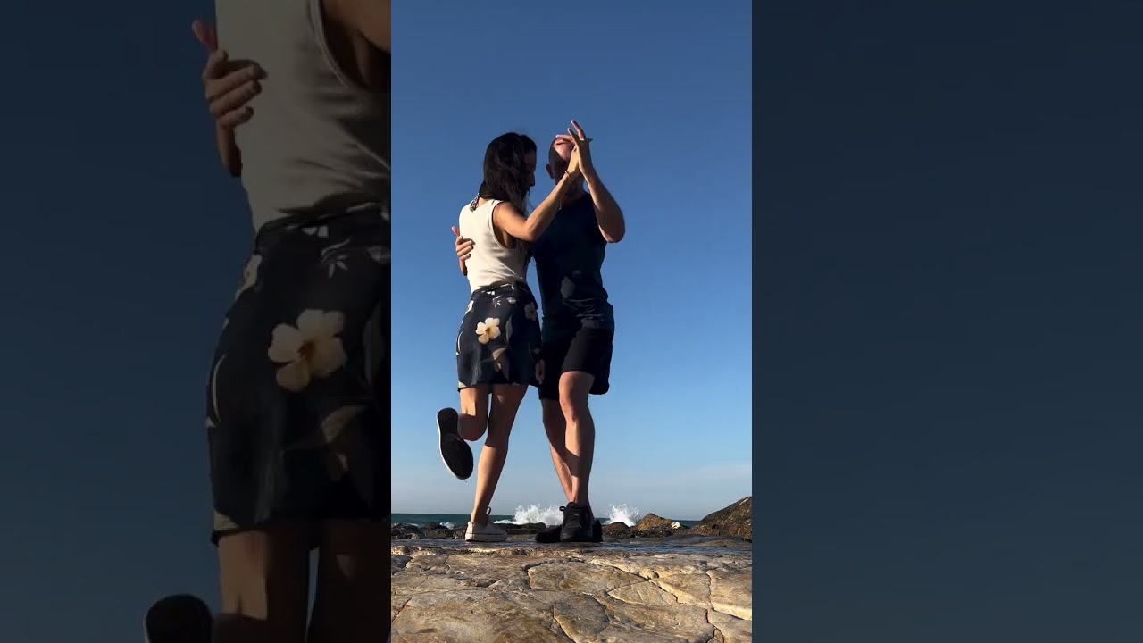 Cécile Rouanne et Rémi Esterle à la mer #tango #dance #tangoargentin