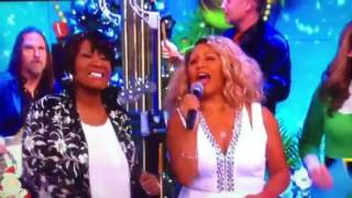 Darlene Love and Patti LaBelle close out the View with Christmas!