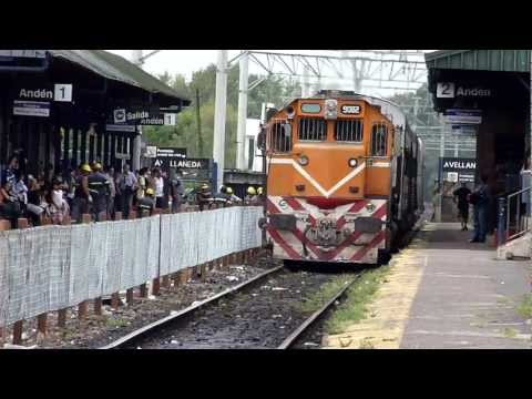 EMD GT-22 9082 con el plateado por Avellaneda 17-02-12