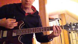 How to play Suede Moving on guitar