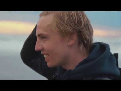 Tolls - 7 Knopen (Official Video)