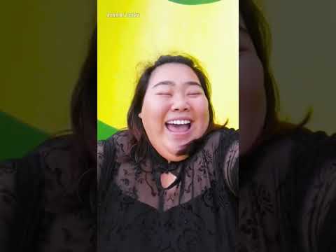 The fat girl soared into the sky and the swimming pool ran out of water? #shorts #guige