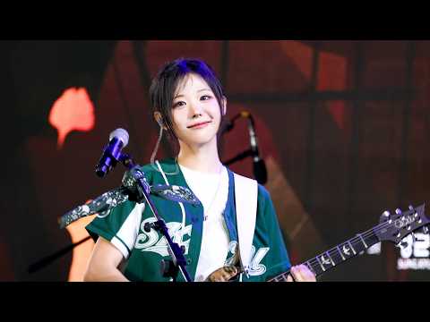 [8K] 260515 QWER '고민중독' 히나 직캠 @성균관대학교 문행대동제