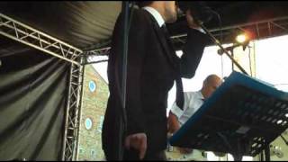 I Feel Good  - Roadrunner