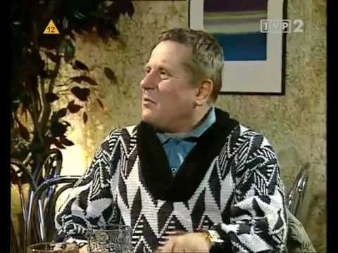 Święta wojna - 252 Bercik sam w domu 1/2