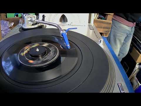 Can't You Hear My Heartbeat ~ Herman's Hermits ~ 1965