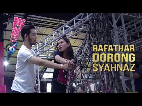 Buset! Bermain di Wahana Permainan, Rafathar Dorong Syahnaz Sampai Jatuh - Cumicam 19 September 2018