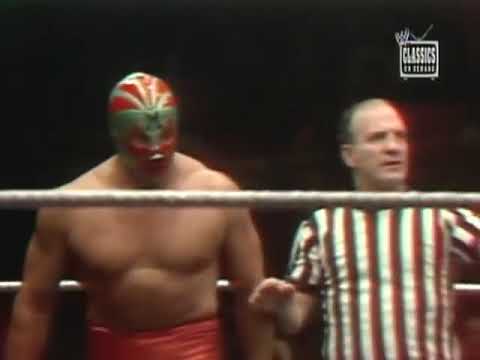 Mil Mascaras vs Butcher Paul Vachon