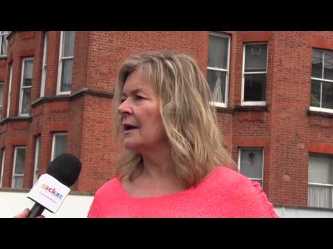 ESCKAZ in London: Interview with Elisabeth Andreassen (Bobbysocks) (Norway 1985)