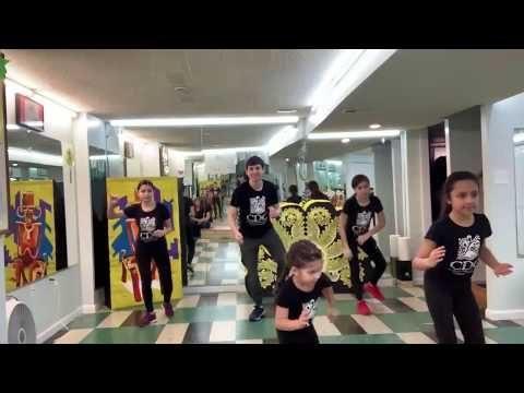 Metela, Sácala El Chevo