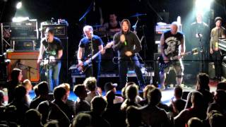 COMEBACK KID - FULL HD: &quot;All in a Year&quot; + &quot;False Idols Fall&quot; live in Hamburg Knust 15.04.2011