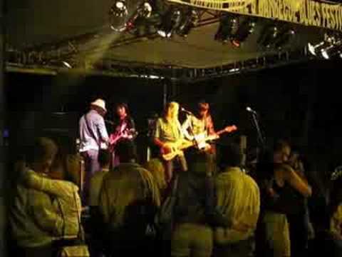 The Marcy Levy Band ....  Cry