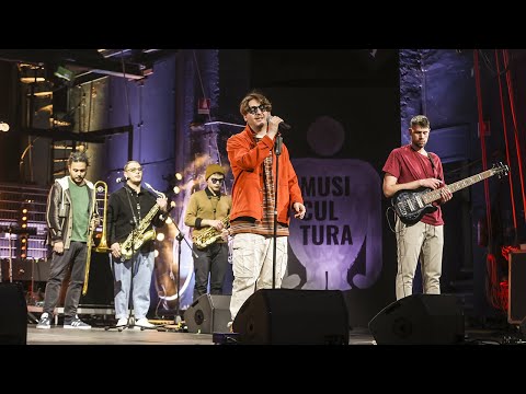 video frame placeholder