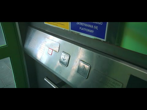 Poland, Warszawa Gdańska station, 1X elevator