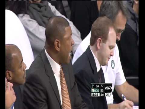 Flavio Tranquillo & Federico Buffa - Il più scarso dei fratelli Gìnobili vs. "Rajone"